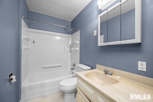 Building Photo - 1916 33rd St