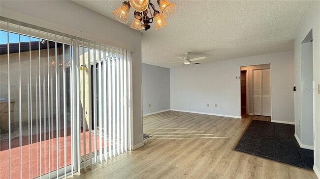 Building Photo - 555 Hunter Cir