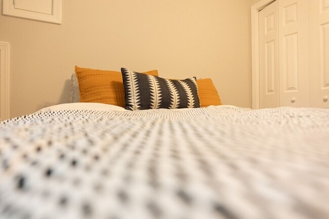 Building Photo - 3537 Fairburn Pl NW