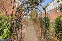 Building Photo - 5937 Avon Dr