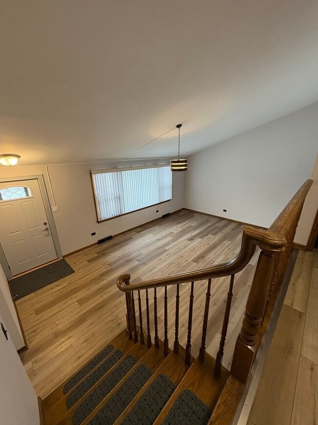 Building Photo - 4937 W 85th Pl