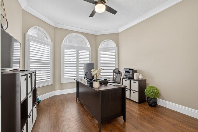 Building Photo - 9225 Delemar Ct