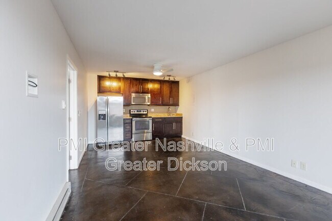 Building Photo - 3600 Hillsboro Pike