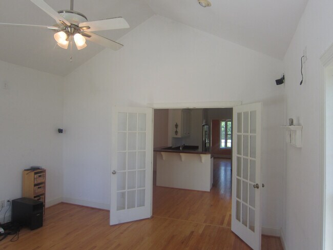 Building Photo - Live Where Others Vacation | 4BR Unique Home in the Gated Community of Fairfield Harbour!