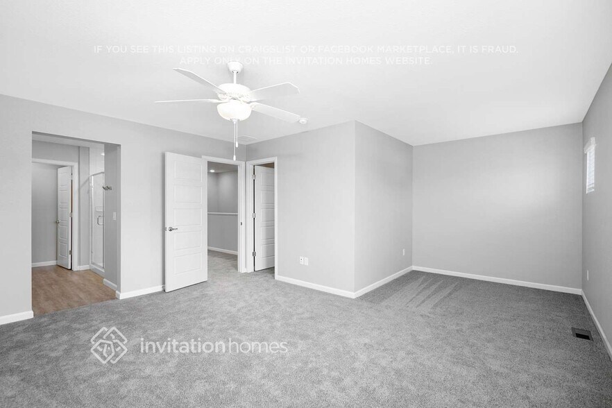 Building Photo - 1819 S Elk Way