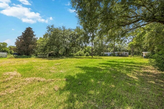 Building Photo - 6437 Spinner Dr