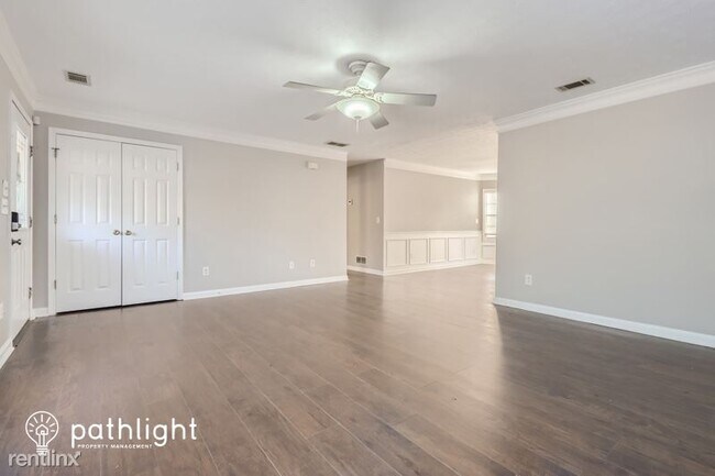 Building Photo - 40 Acorn Way UNIT