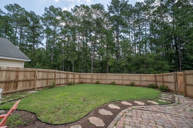 Building Photo - 10 Arbors Cir