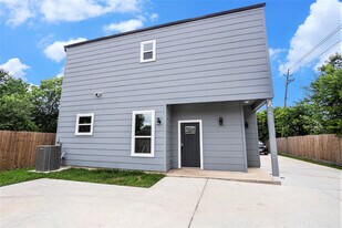Building Photo - 3402 Nathaniel Brown St