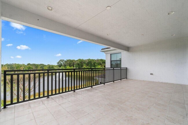 Building Photo - 13026 Artisan Cir