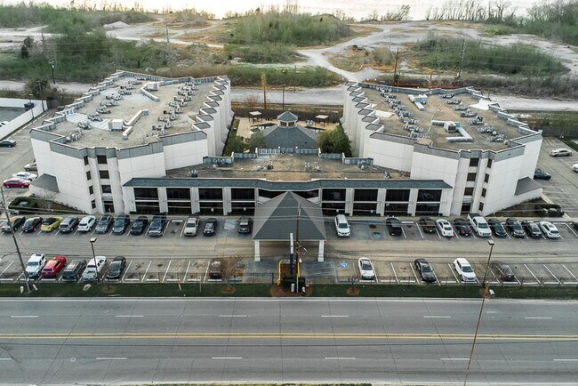 Building Photo - 2045 N Third Street