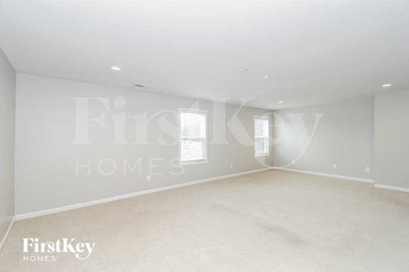 Building Photo - 3081 W Jackson Way