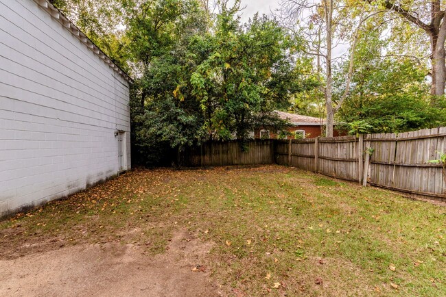 Building Photo - Beautiful brick cottage on Central Avenue ...