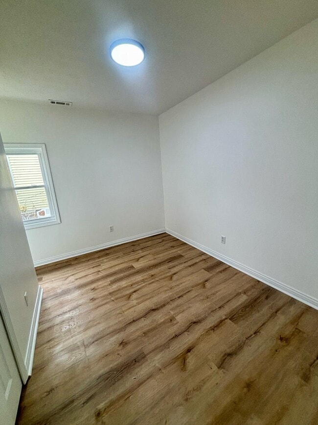 Building Photo - 831 Meigs Ave