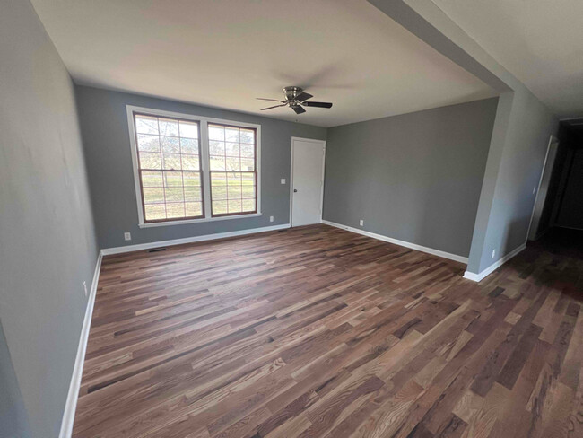 Building Photo - 8412 Whites Creek Pike