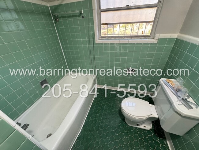 Building Photo - 6804 1st Ave S