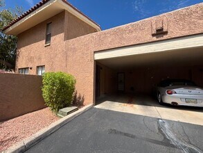 Building Photo - 2 BDRM TWNHSE AT POINTE TAPATIO
