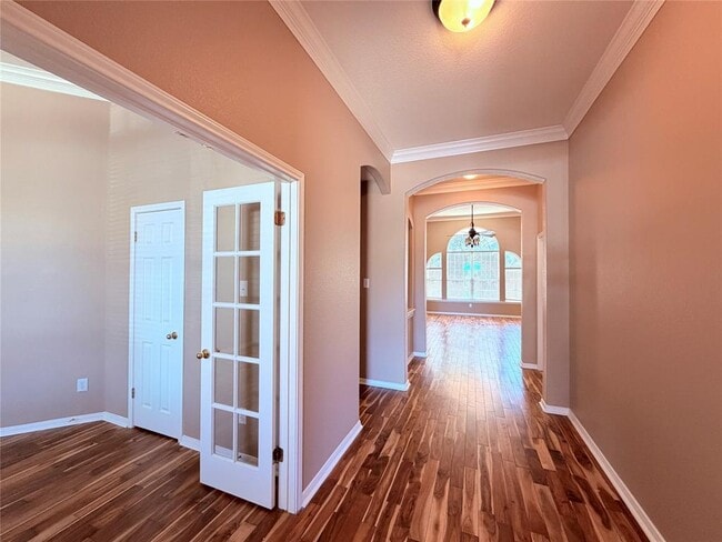 Building Photo - 3927 Blue Monster Cove