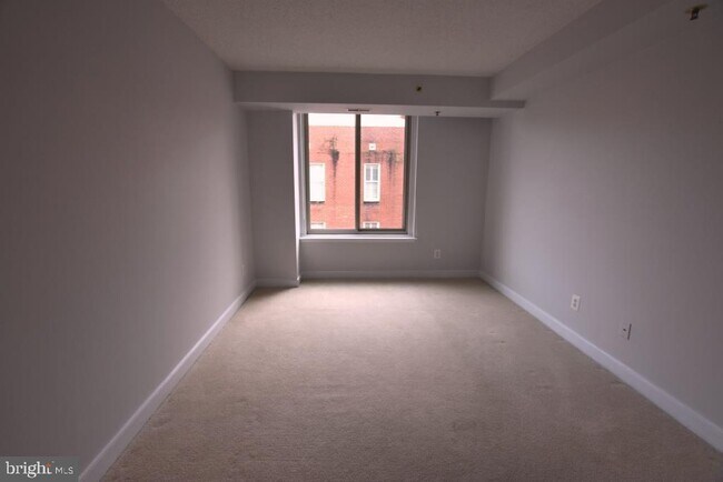 Building Photo - 7500 Woodmont Ave