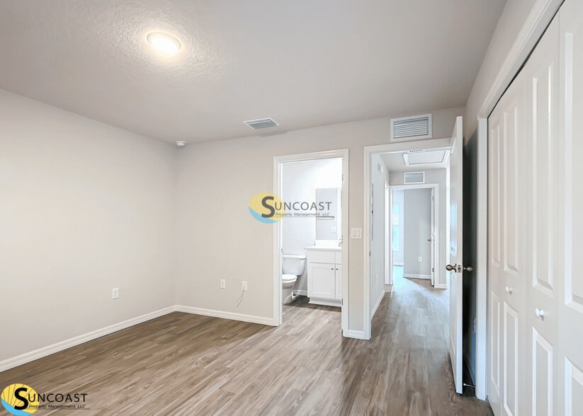 Building Photo - 166 Bahia Terrace Dr