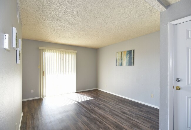 Interior Photo - Country Club