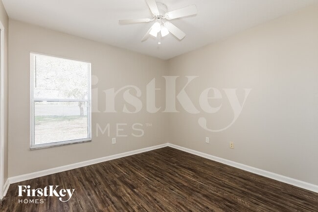 Building Photo - 13233 Evening Sunset Ln