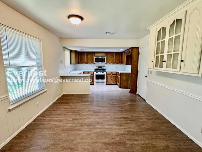 Building Photo - 5024 S Birch Ave