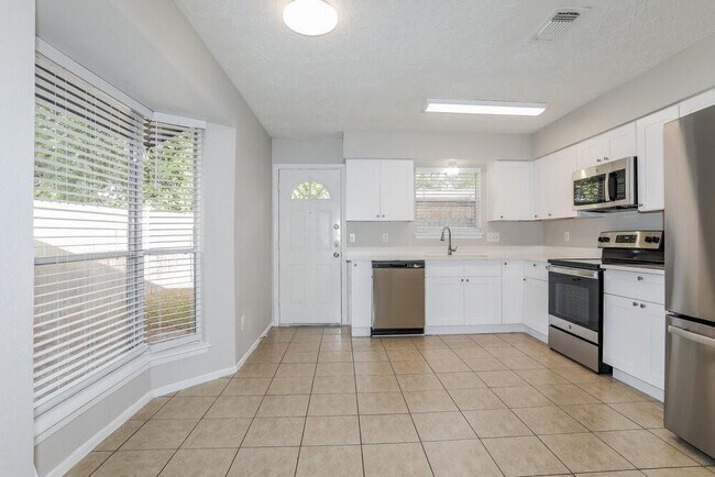 Building Photo - 4510 Tylergate Dr