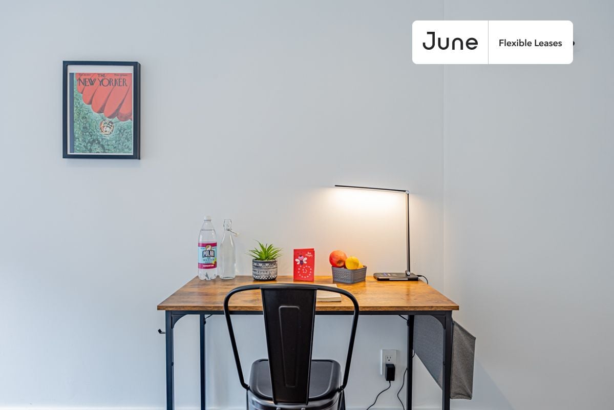 Building Photo - Modern ROOM at The Atlantic House