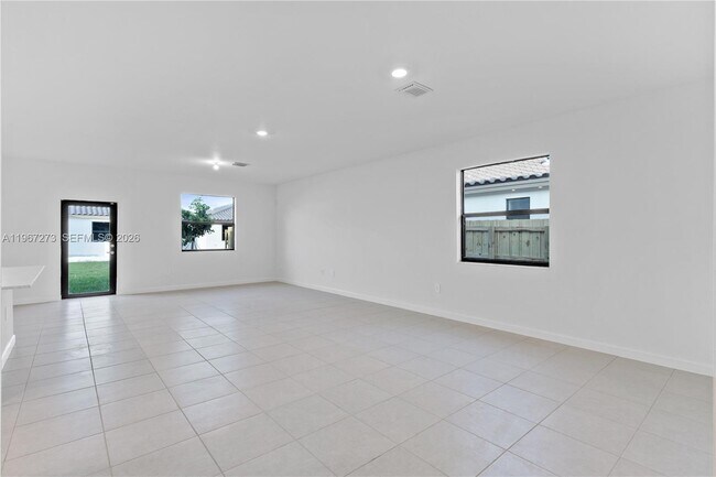 Building Photo - 11947 SW 241 Ter