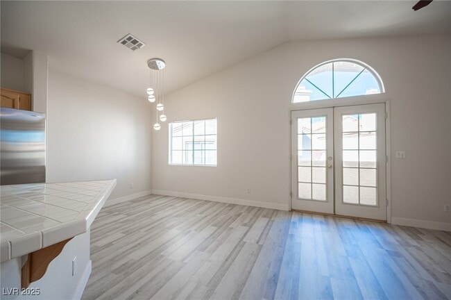 Building Photo - 8301 Boseck Dr