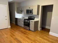 Building Photo - 73 Charles St