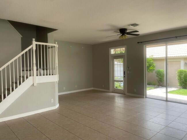 Building Photo - 8029 Murano Cir