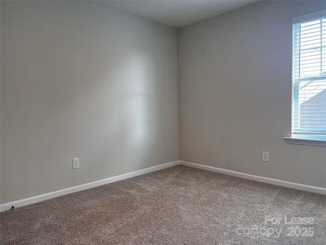 Building Photo - 108 Keats Aly