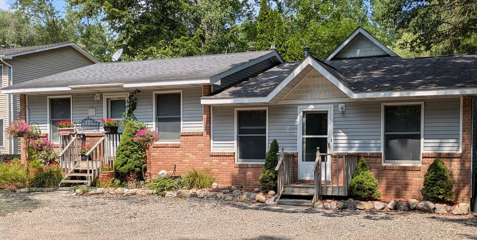 Building Photo - 11347 Ford Road
