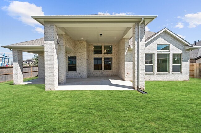 Building Photo - 5702 Diamond Dust Dr