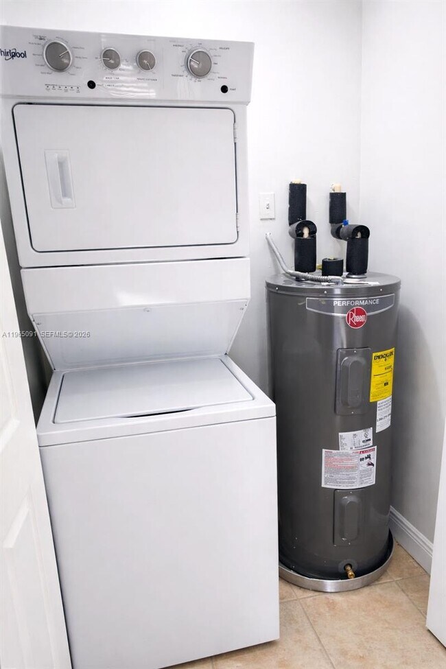 Building Photo - 2309 Liberty St