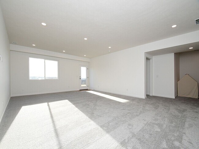Building Photo - 14802-14804 Bruning Street
