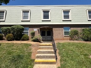 Building Photo - T.R. Lawing Realty Property