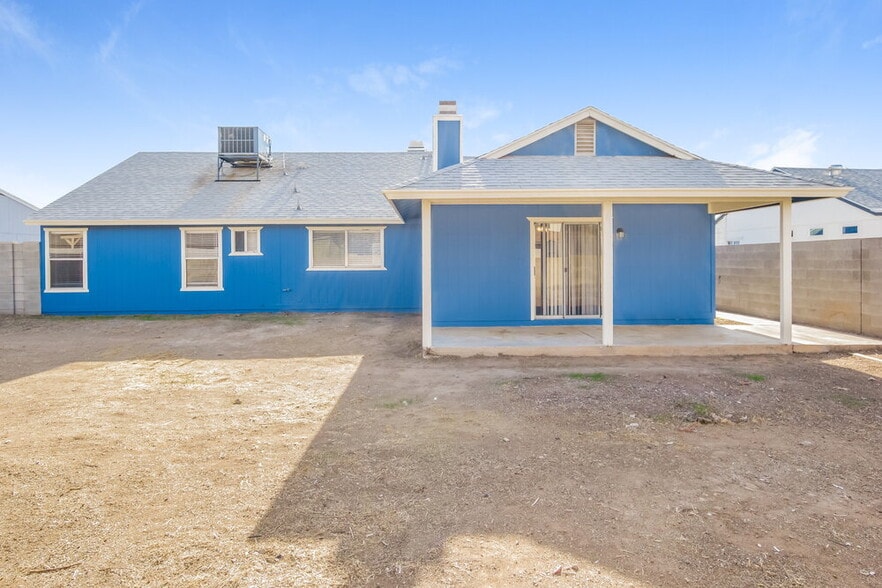Building Photo - 5222 W Aster Dr