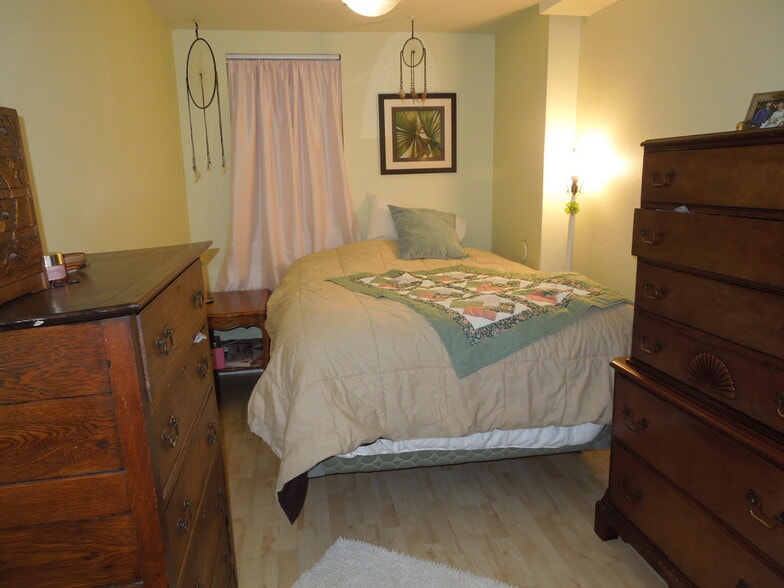 Building Photo - 3211 N 9th St