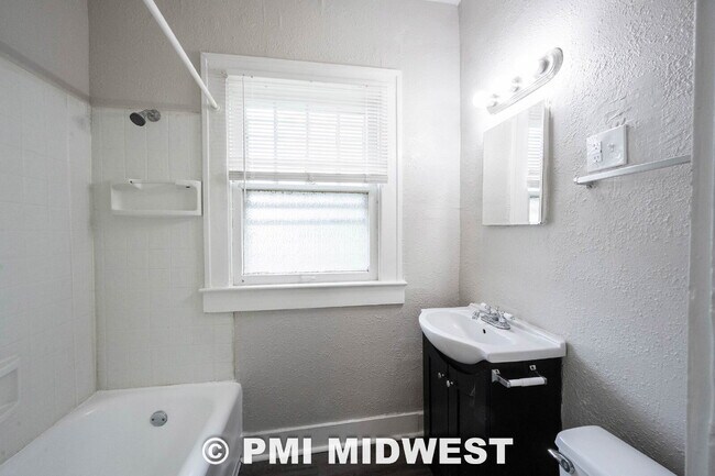 Building Photo - 3507 N Pennsylvania St