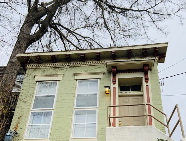 front - 109 S Spring St