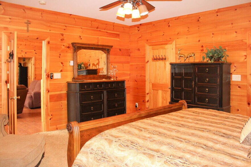 Building Photo - 129 Wildberry Dr