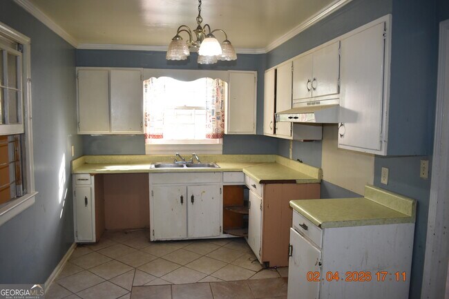 Building Photo - 1088 Radio Dr