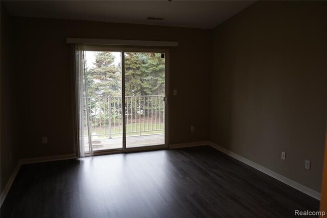 Building Photo - 44036 Rushcliffe Dr