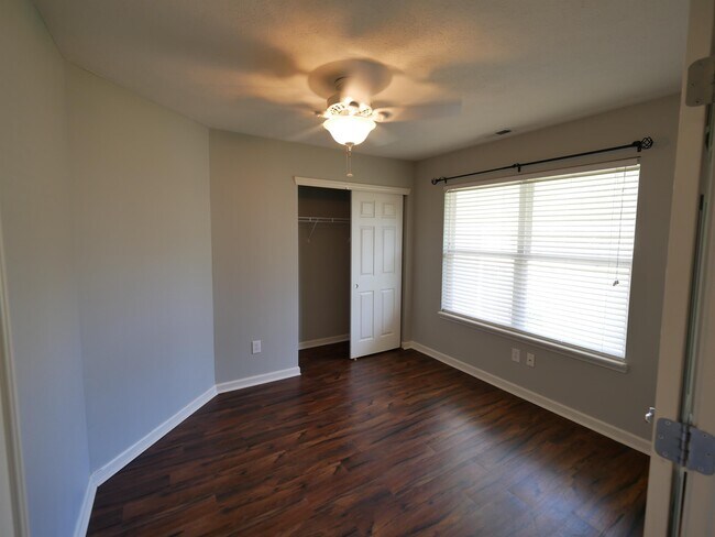 Building Photo - 16841 Loch Cir