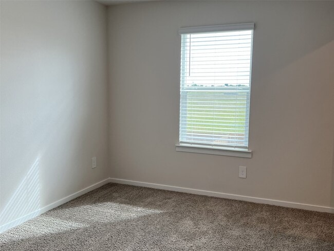 Building Photo - 4484 Bonney Ave