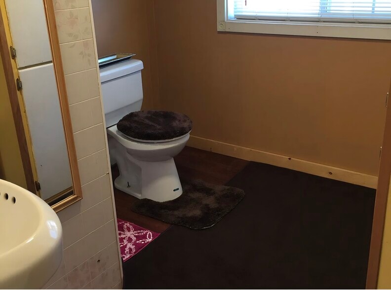 Building Photo - 1426 Orca St