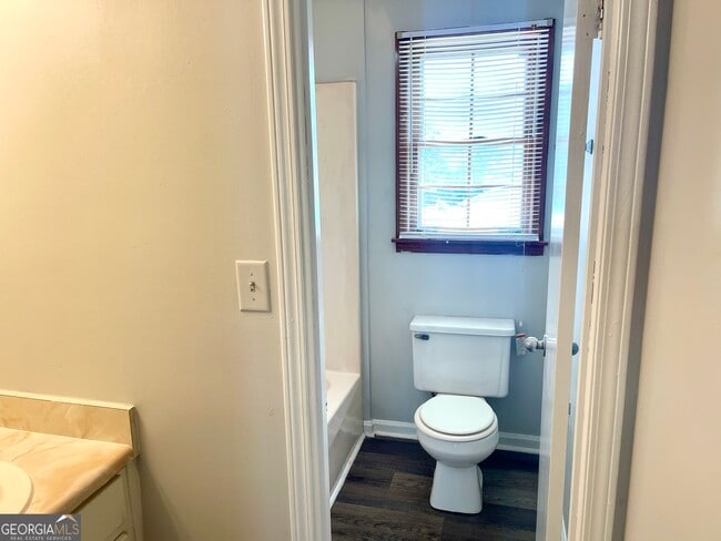 Building Photo - 116 Fairhaven Ct